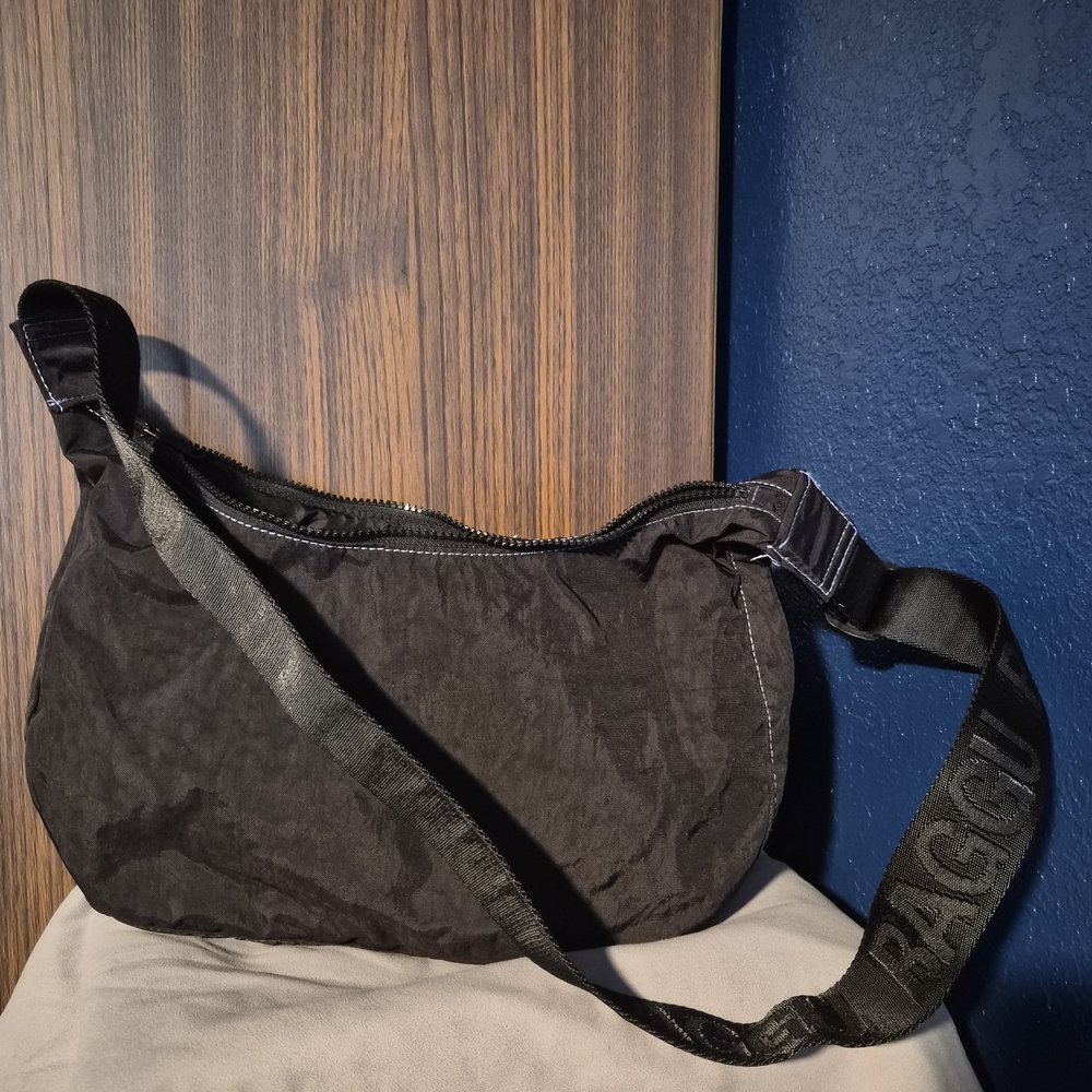 Baggu medium Crescent